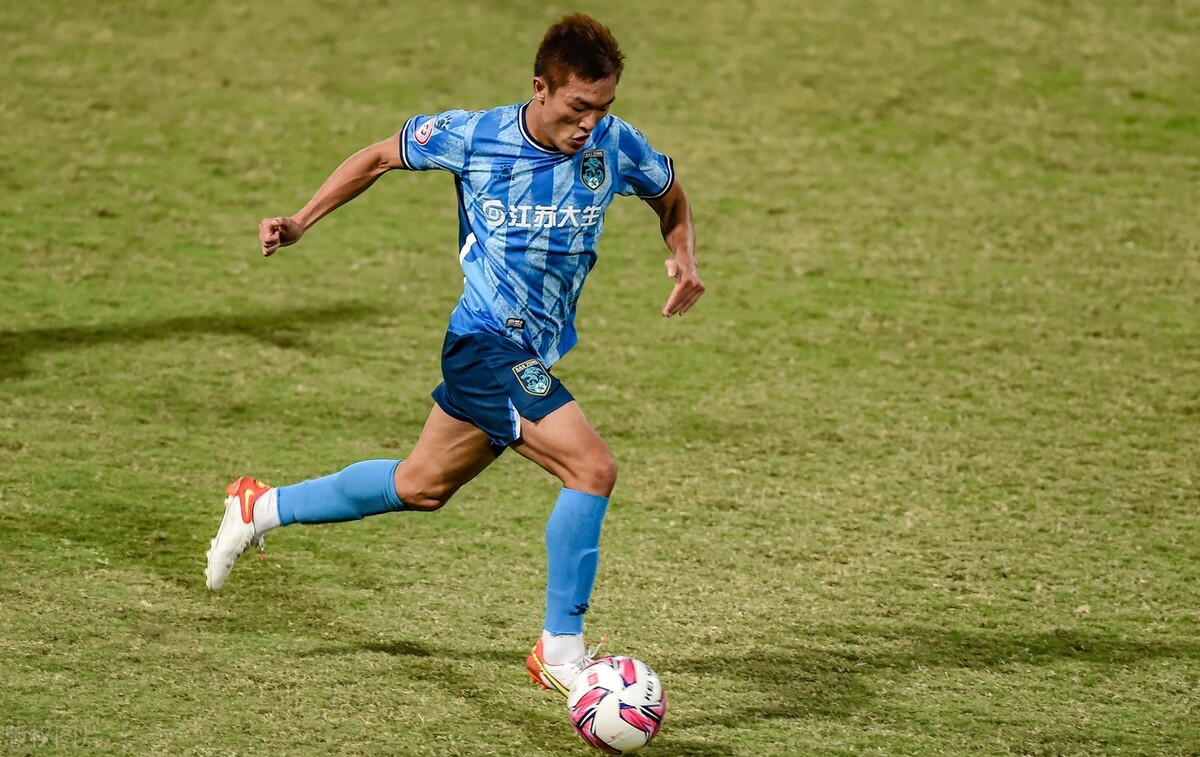 南通支云队内国脚,南通支云宋浩宇耿祥龙抖音直播