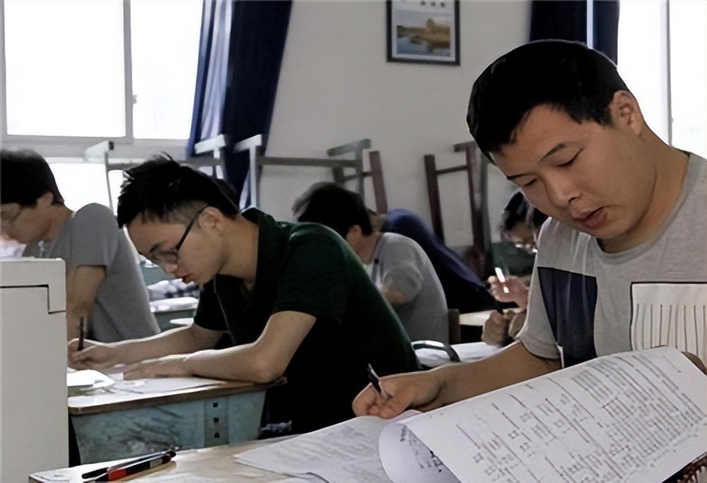 自考缺考影响考公吗,自考缺考影响考编政审吗