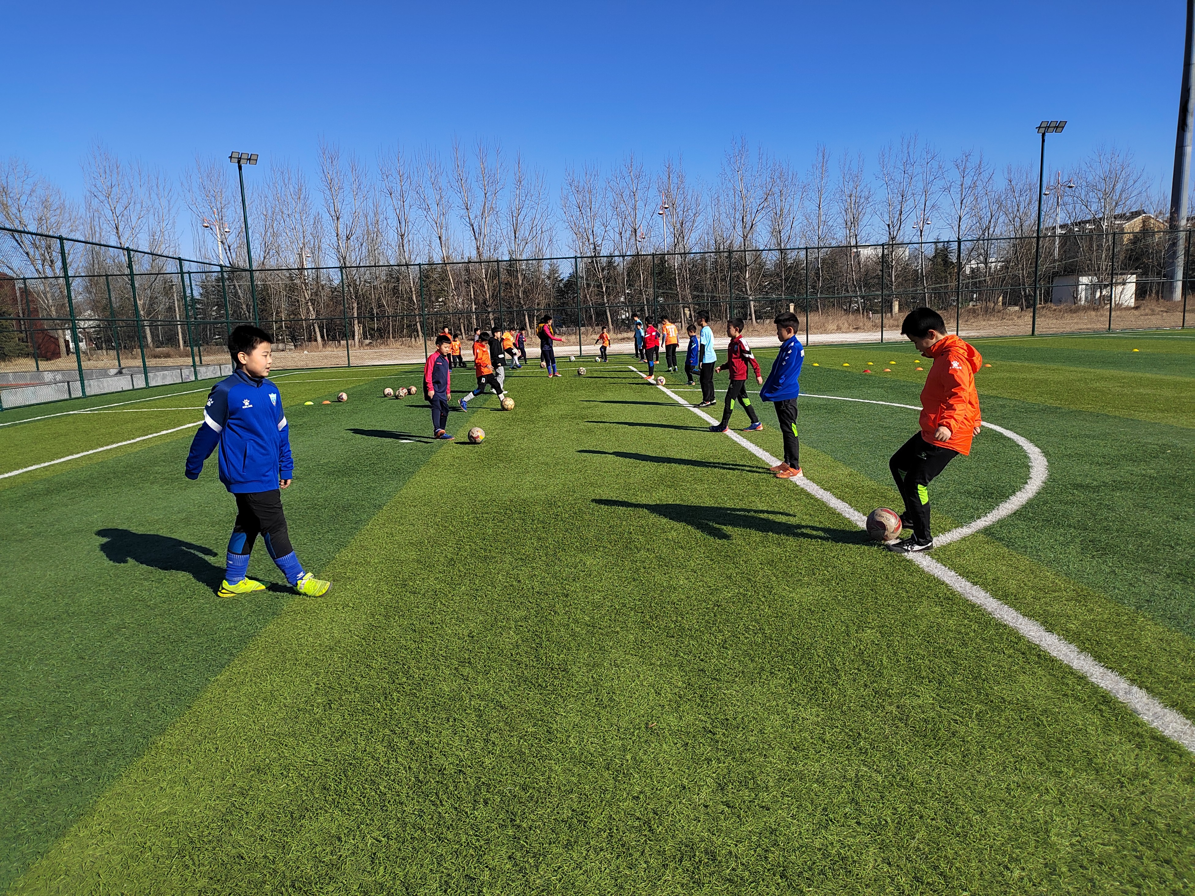 为足球梦想而努力,孙希坤