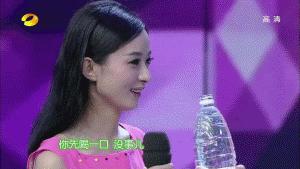 杨幂谍战跳舞,杨幂采访视频揭秘娱乐圈