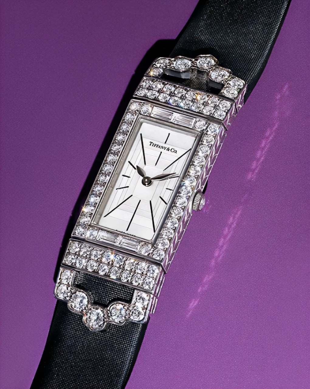 手袋太多珠宝太贵，新的一年不如用腕表犒赏自己