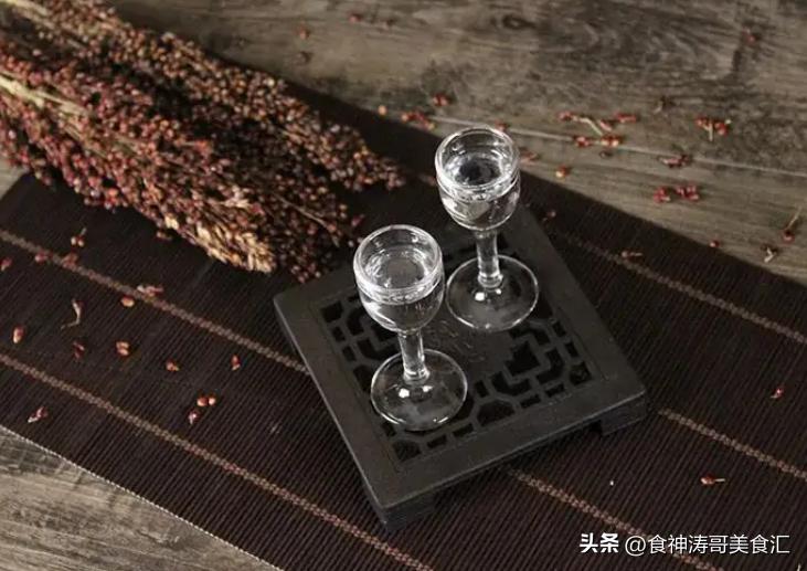 中年人什么酒比较好喝,什么酒适合年轻人喝还容易醉