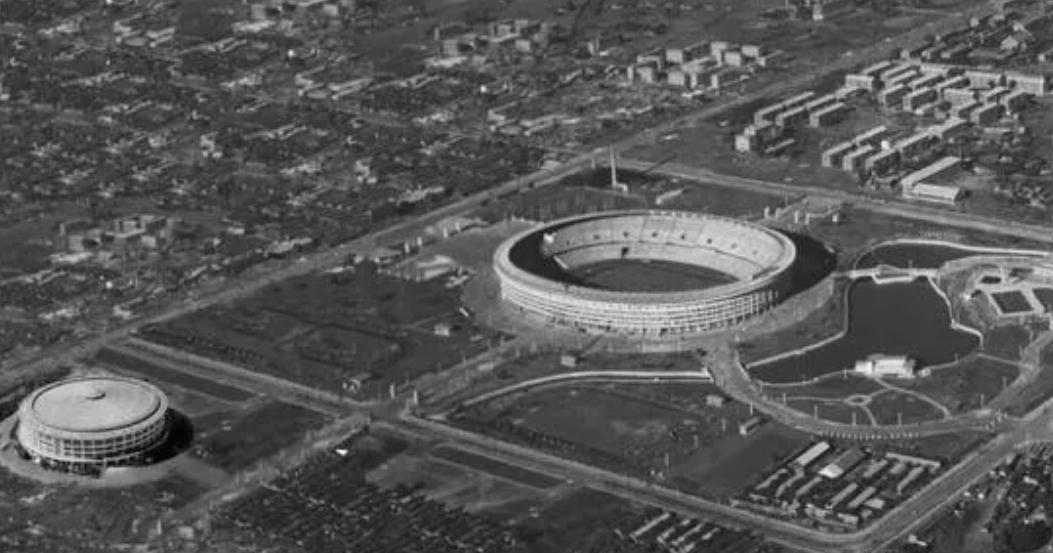 1961年容国团参加世乒赛，贺龙感到很紧张，于是让董必武下去休息