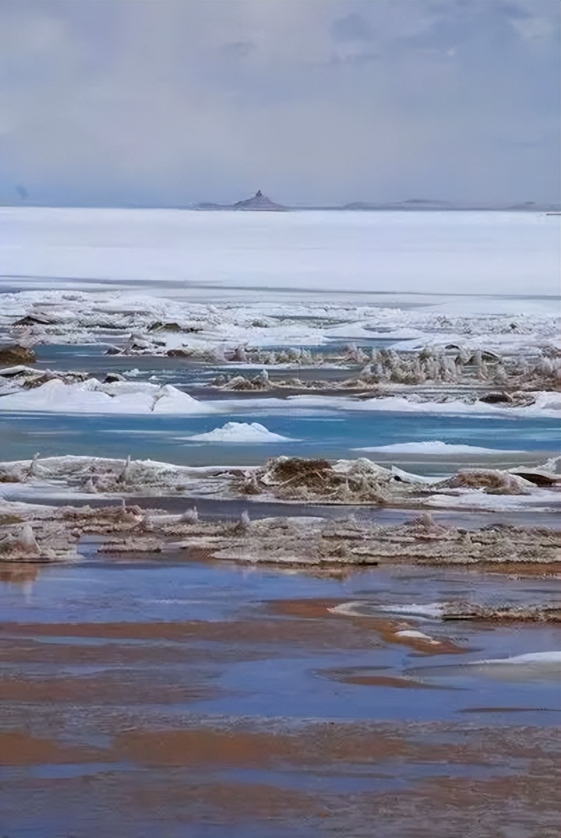 读《北方的空地》：人生才是探险，出世入世，不过一个转身