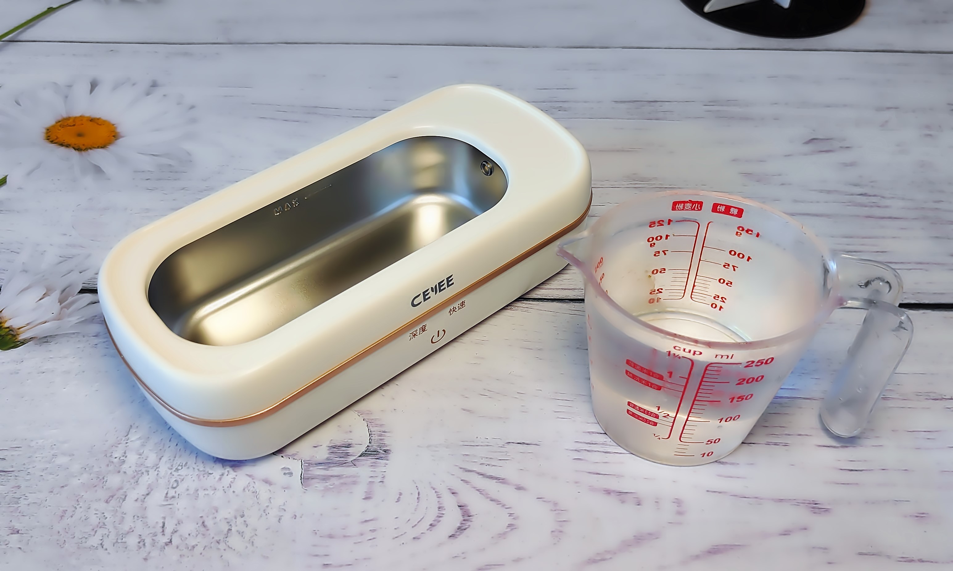 多功能泡泡清洗神器,便携隐形清洗神器