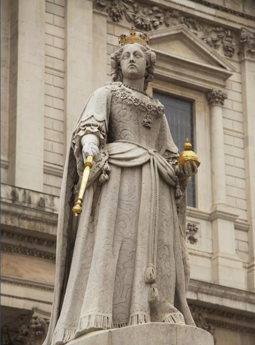 英国在第一次世界大战时期为什么会出现所谓“王朝更迭”？