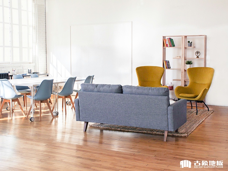 新三层实木地板值得买吗,新三层实木复合地板怎么样