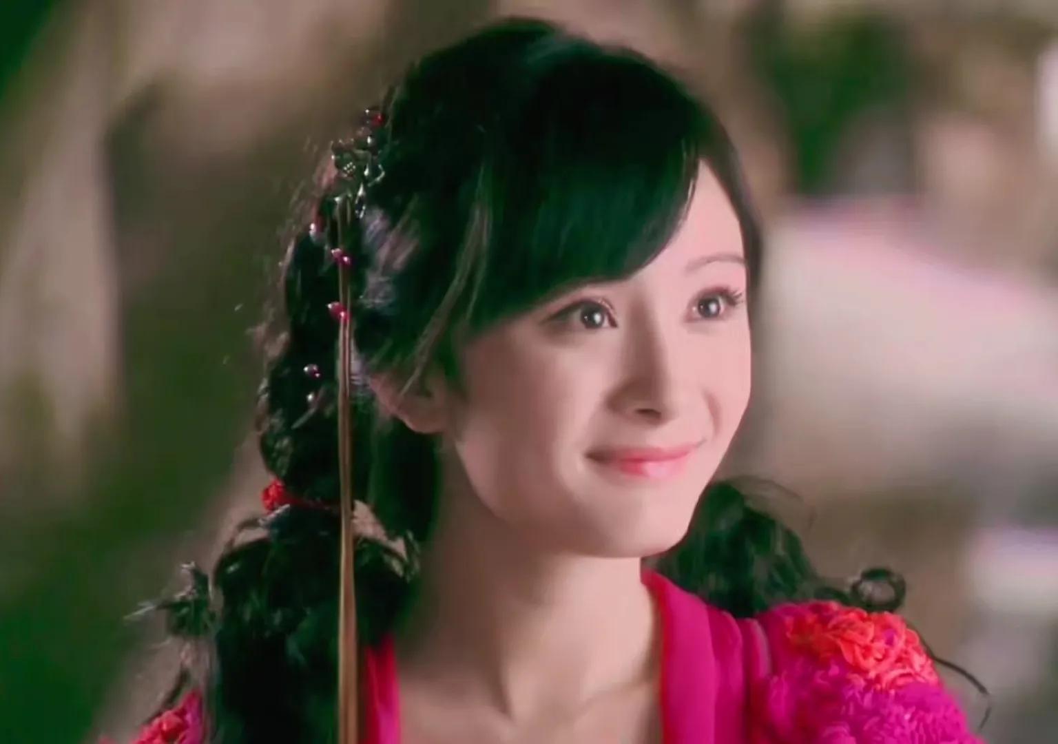 眼睛好看的人女生,眼睛好看的女生一般都漂亮