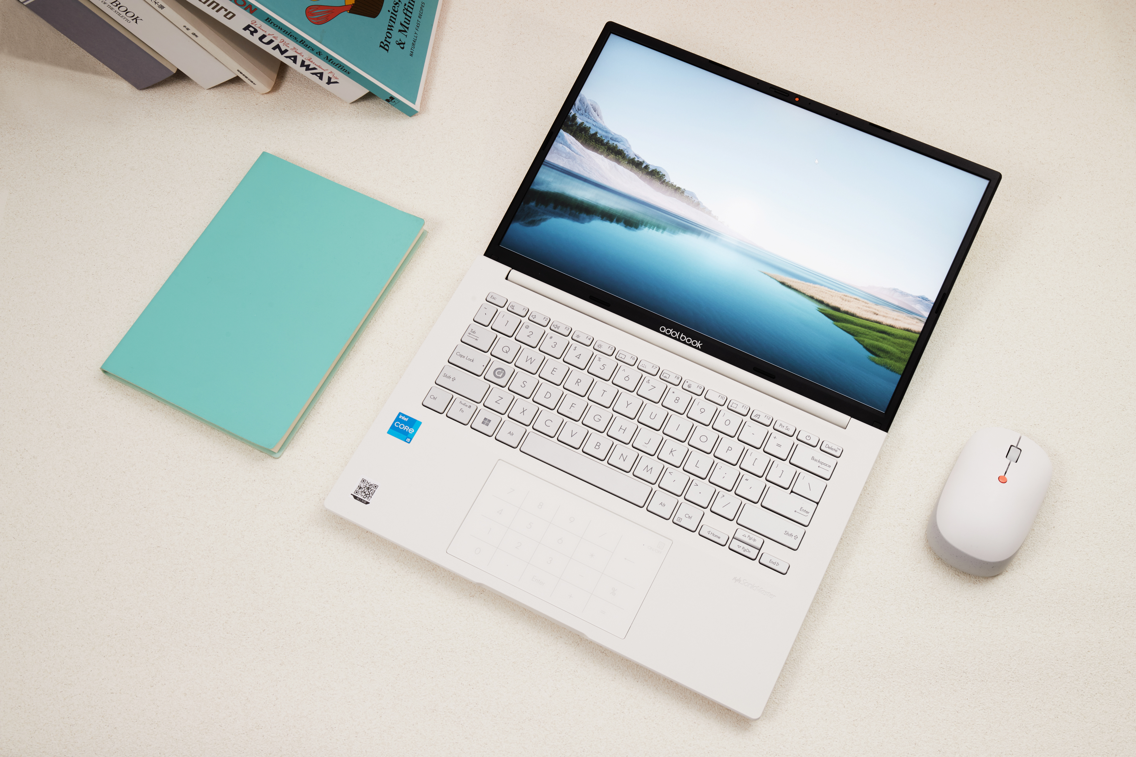 华硕a豆14i5和联想小新14对比,5k轻薄本推荐能玩3a