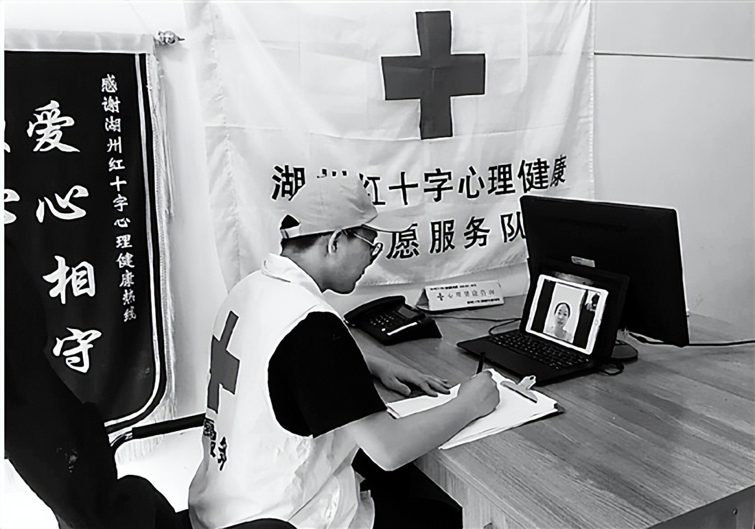 浙江省长湖监狱：聚焦教育改造“一件事”绘就大墙平安好“枫”景