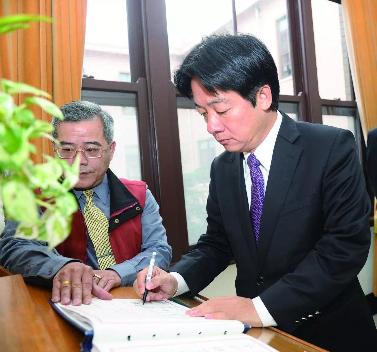 安心大内斗！*进党民**左右两翼斗得你死我活，换赖成蔡阵营主攻方向