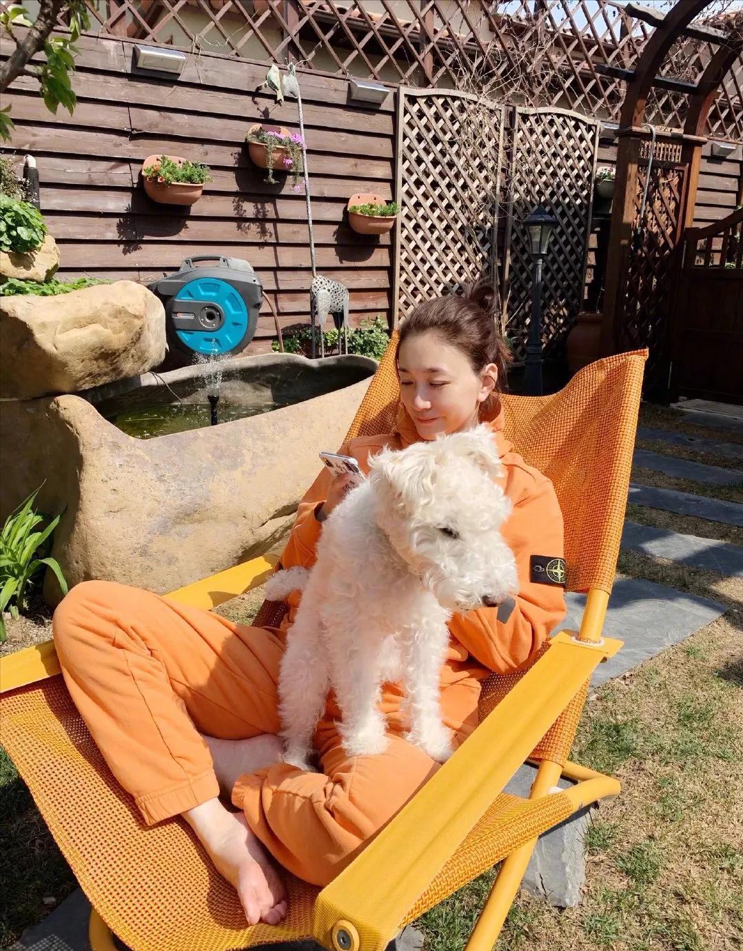 演员李小冉变化太大了吧,演员李小冉结过几次婚了