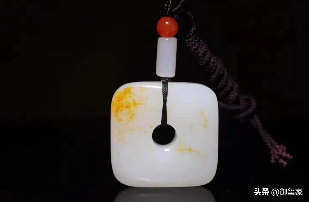 和田玉老玉值得收藏吗,什么样的玉才是真正的和田玉