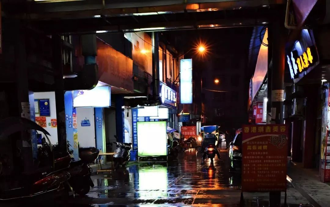 闈掔鏃呮父,鐪夊北闈掔