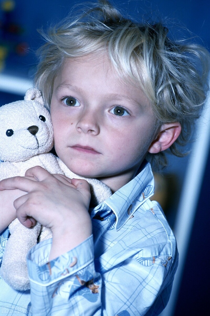 家里没有人梦游为什么孩子会梦游,孩子梦游怎么跟他解释