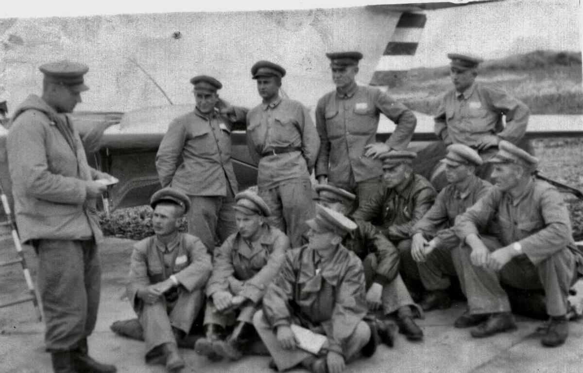 晚清女子真实老照片,晚清老照片还原穷人美艳贵妇