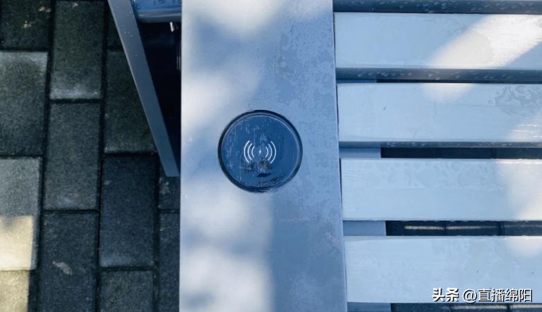 座椅充电、WiFi覆盖这样的南山公园我能玩一整天