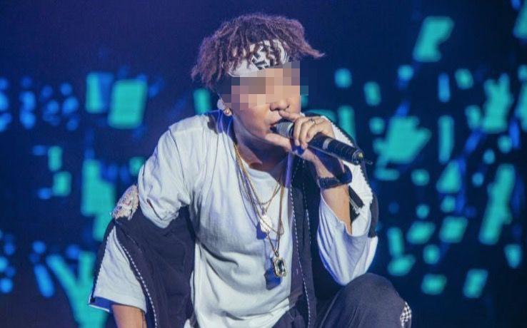 网红夫妻档赚疯了！拆二代富豪带货破10亿，“丑女”4300万买别墅