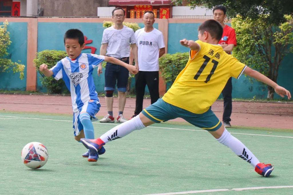 中山市校园足球联赛初中组,中山区第11小学总校直播足球比赛