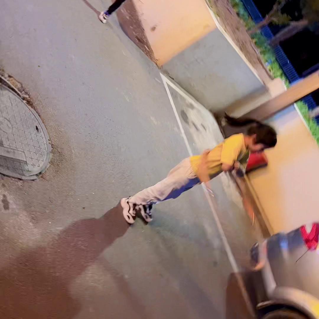 小伙子挣钱,小伙子很有发展前途