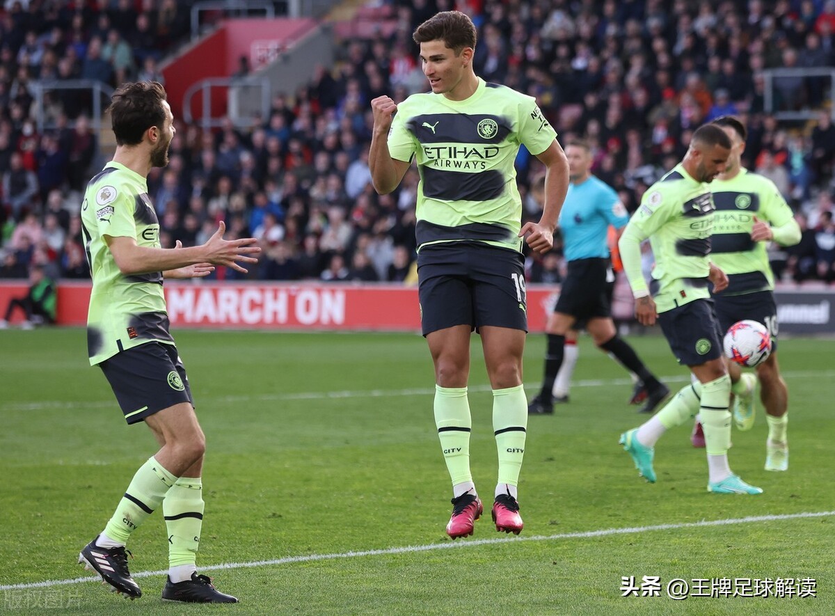 英超曼城逆转埃弗顿对战巴萨,曼城3:0拜仁瓜迪奥拉有什么感想