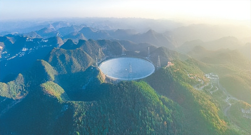 中国天眼接收到30亿光年外的强烈信号，真的是外星人？要回复吗？