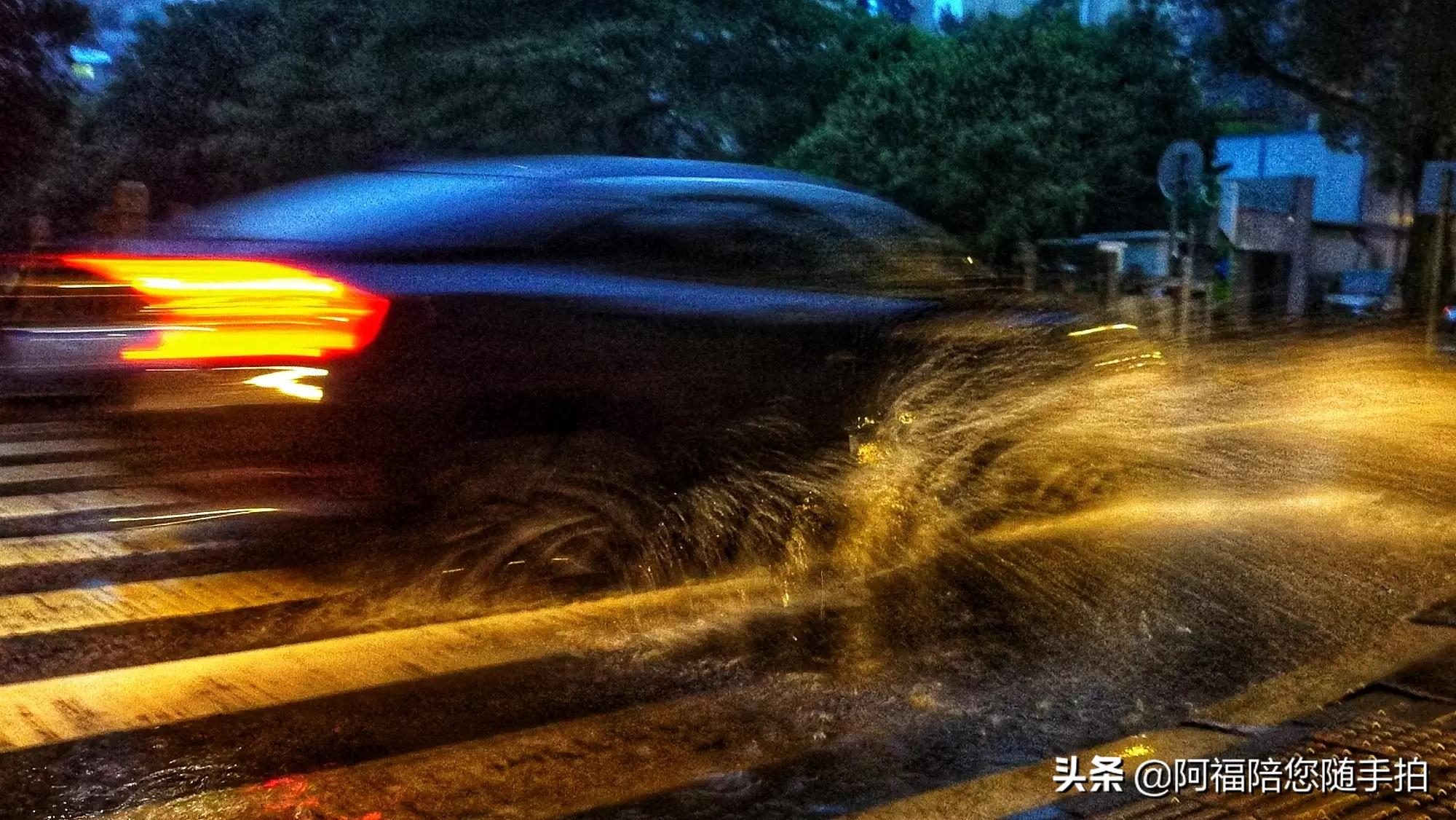 拍雨天摄影视频技巧教程,雨天的拍摄技巧具体怎么拍