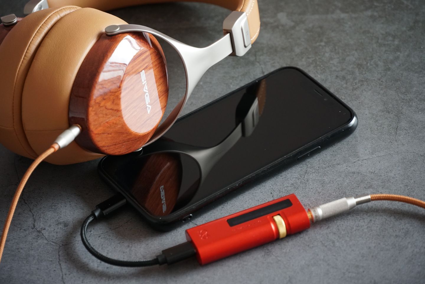 想起哪个就写哪个：2022上半年，中国市场高音质耳机观察与图鉴