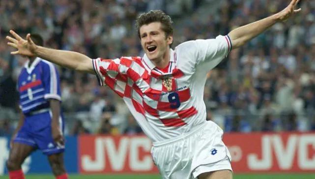 历史最强10号球员,史上最厉害的9号是谁