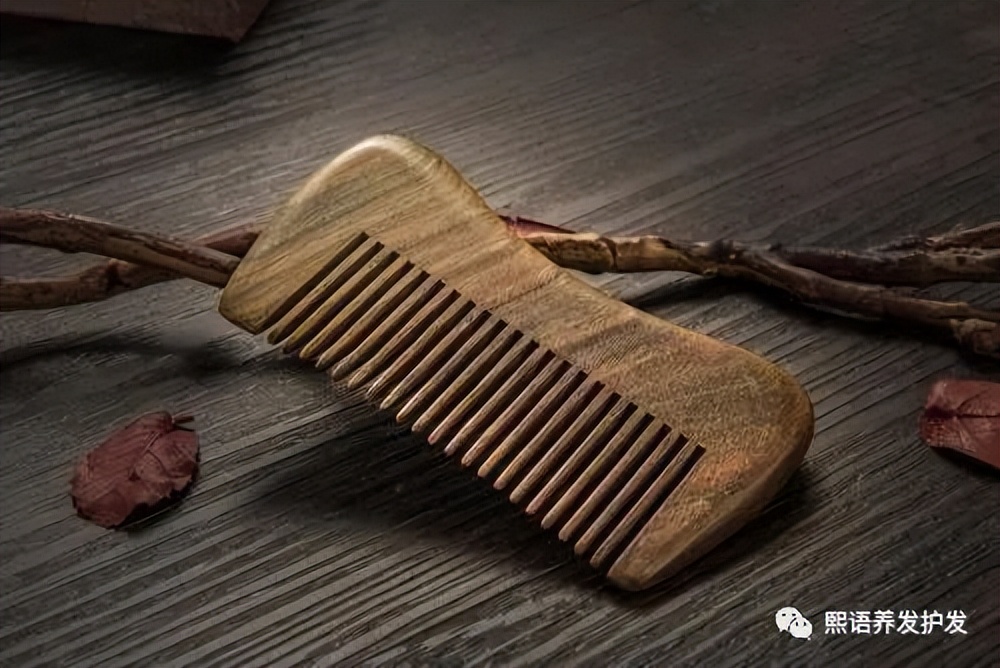 檀木梳为什么能养发,檀木梳有什么功效作用