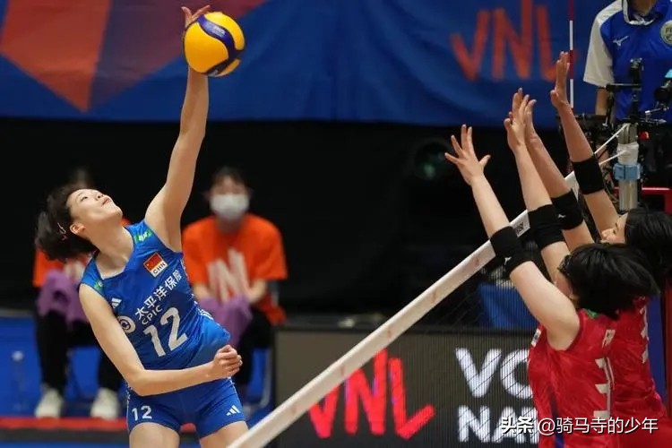 女排12人名单最新巴黎奥运会,女排朱婷入围名单