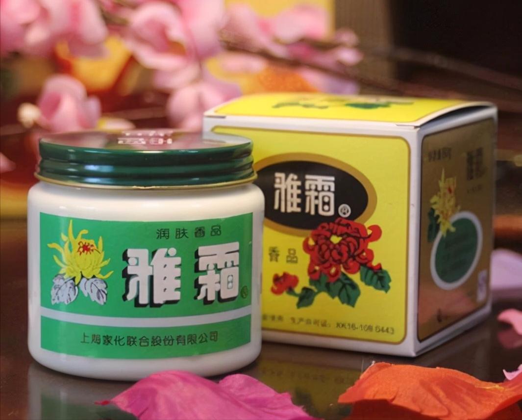 第一炉香张爱玲自传,第一炉香张爱玲片段