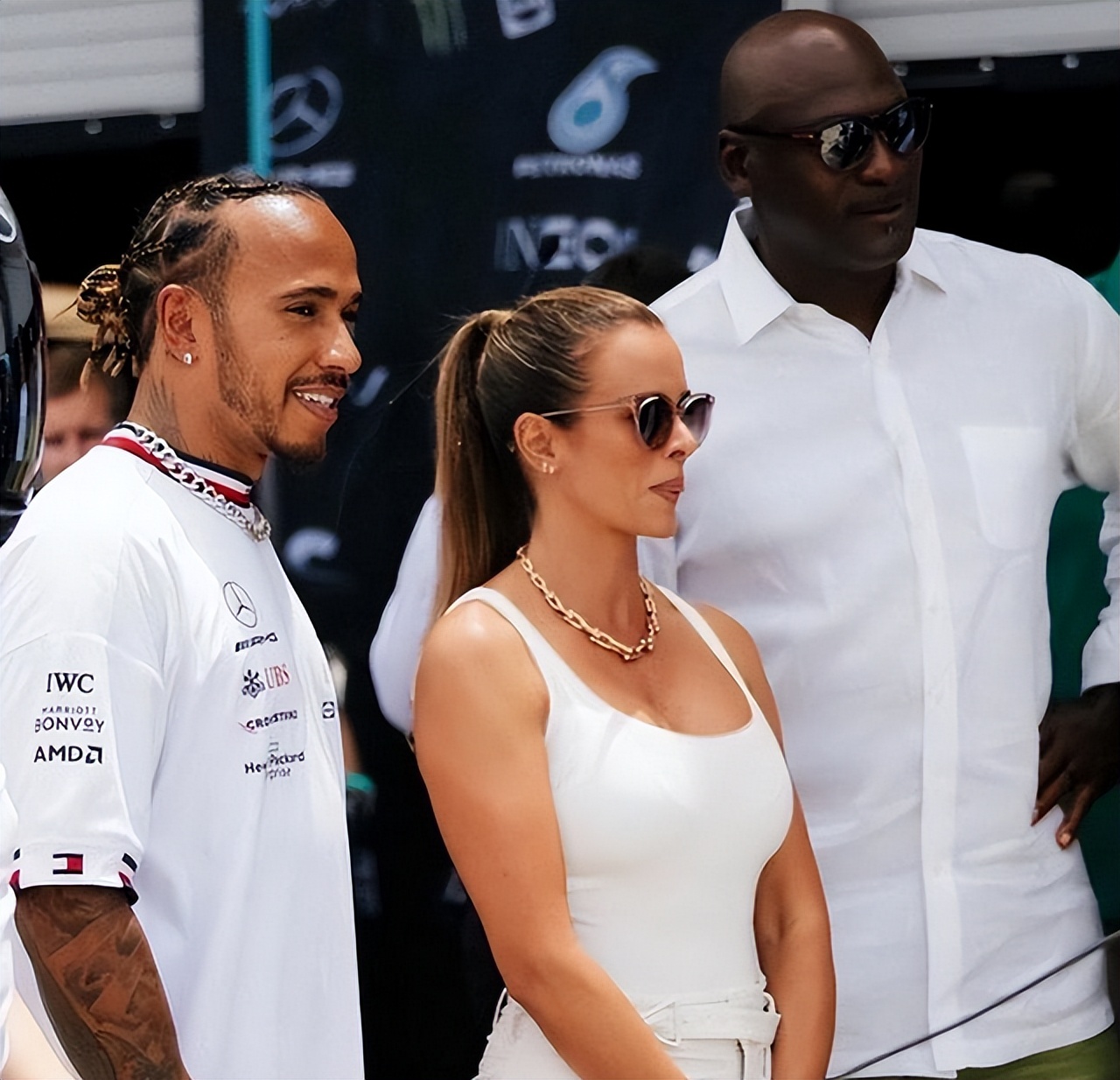 乔丹二婚妻子伊薇特,乔丹娶了詹姆斯老婆真的吗