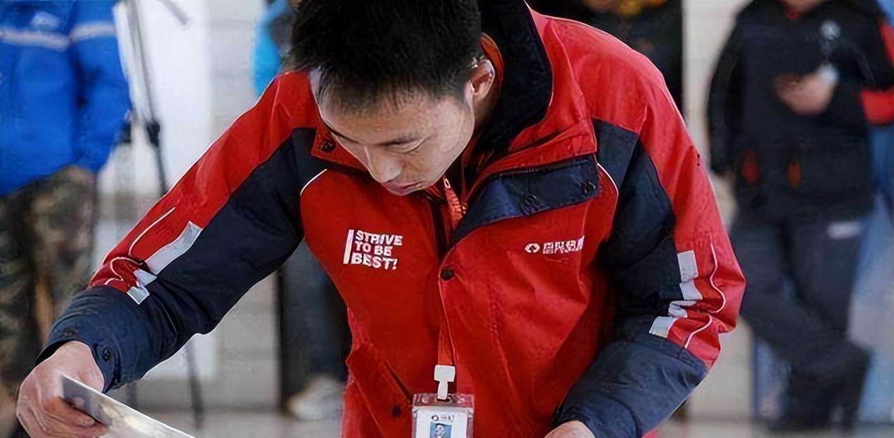 刘强东发给京东物流员工的信,京东物流快递员刘强东