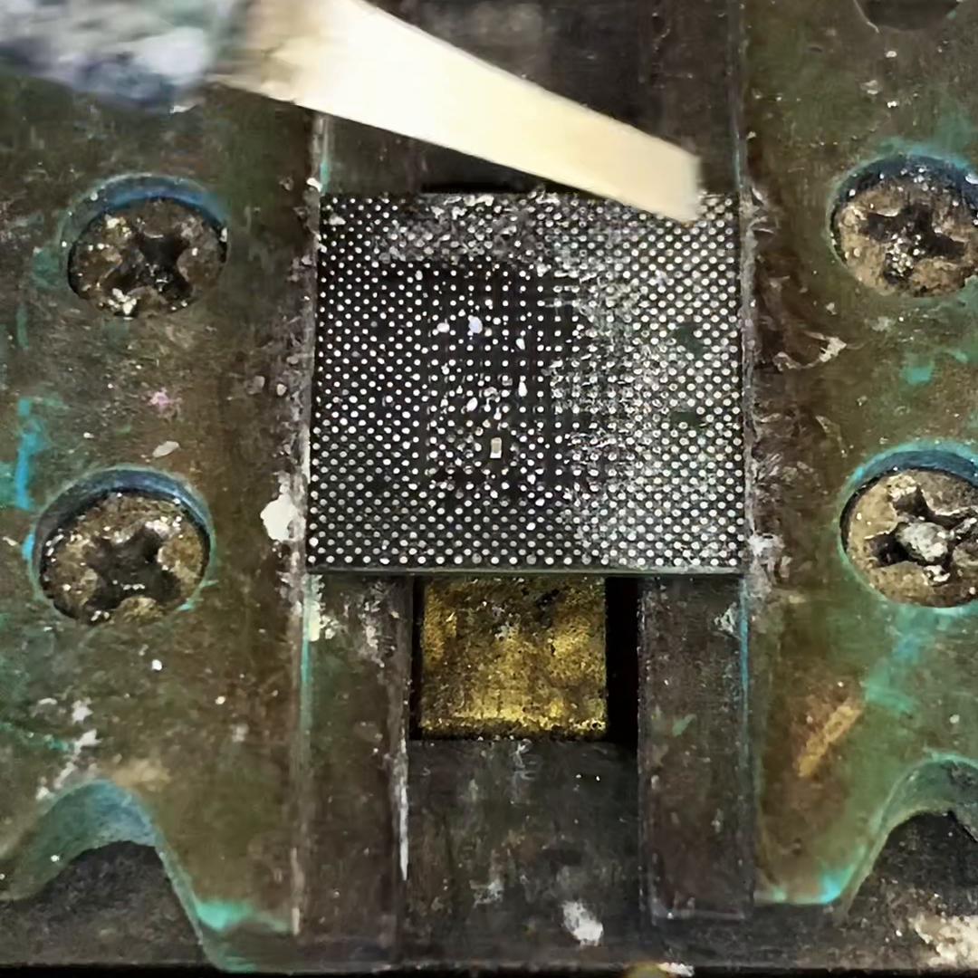 华为手机死机后黑屏开不了机,华为手机黑屏死机怎么办