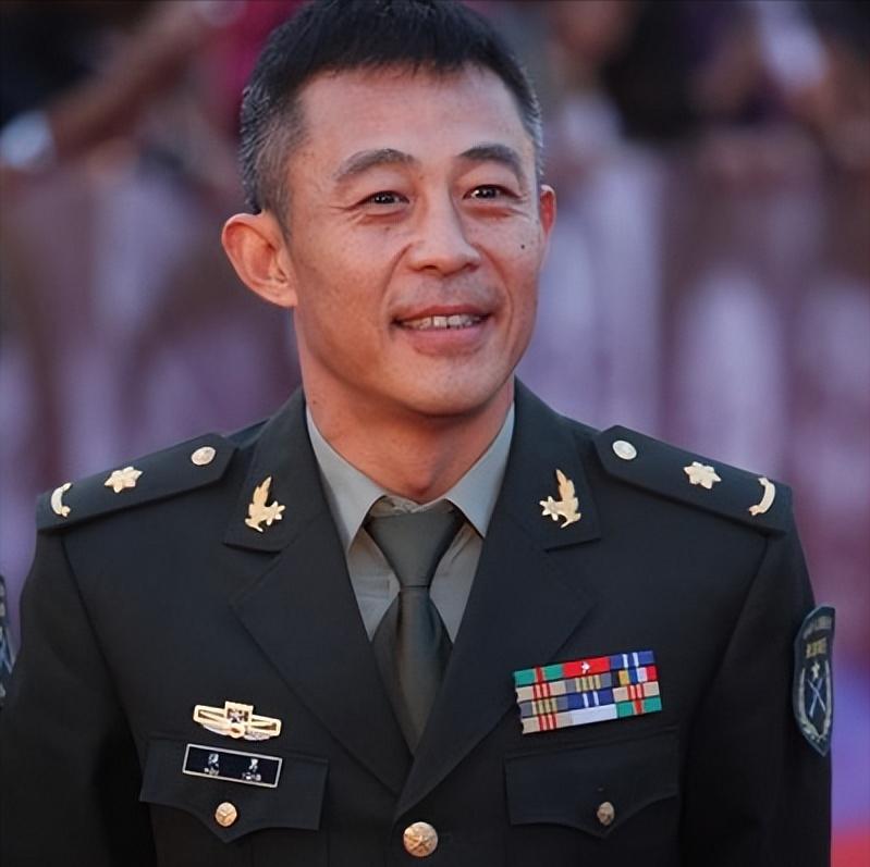 酒驾、卖假货、多次出轨，这4位“老艺人”晚节不保？