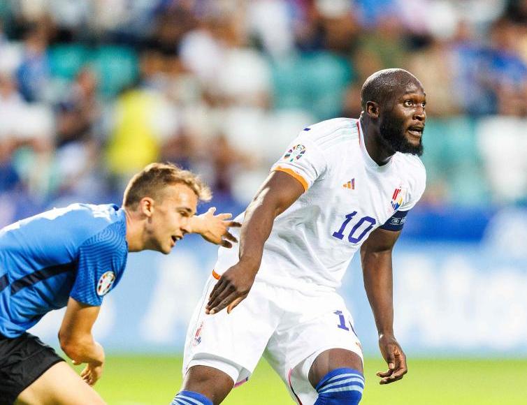 怎么评价卢卡库世界杯的表现,卢卡库梅开二度那不勒斯