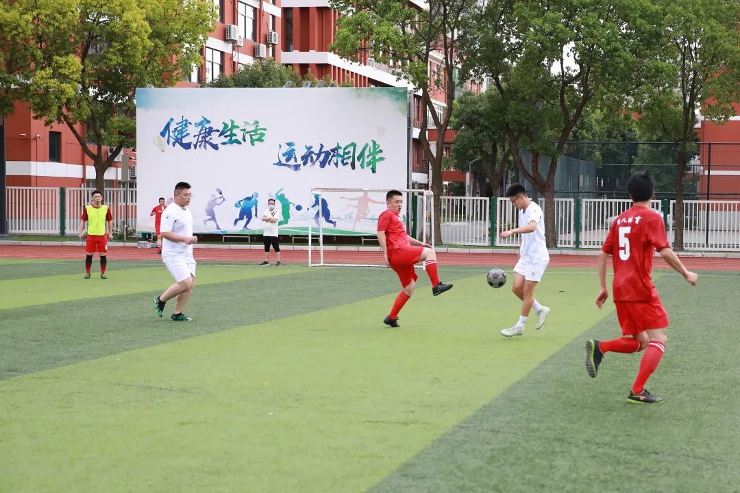 校园足球友谊赛高中,两市学校校级足球友谊赛