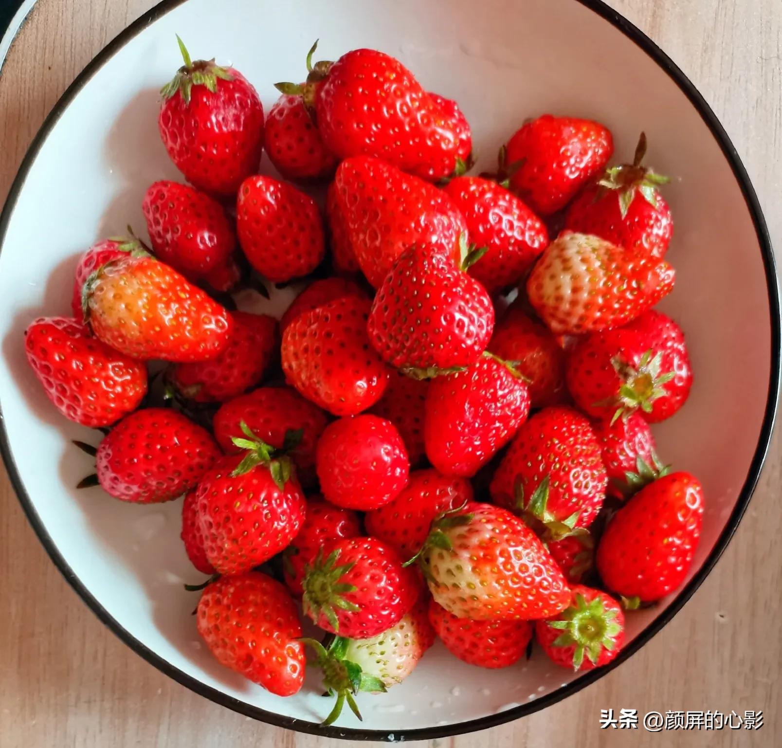 用草莓酱怎么做美食,美味草莓酱做法大全