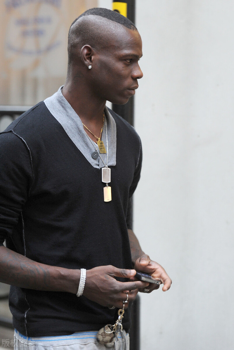 足球励志名言视频,关于足球的励志话语