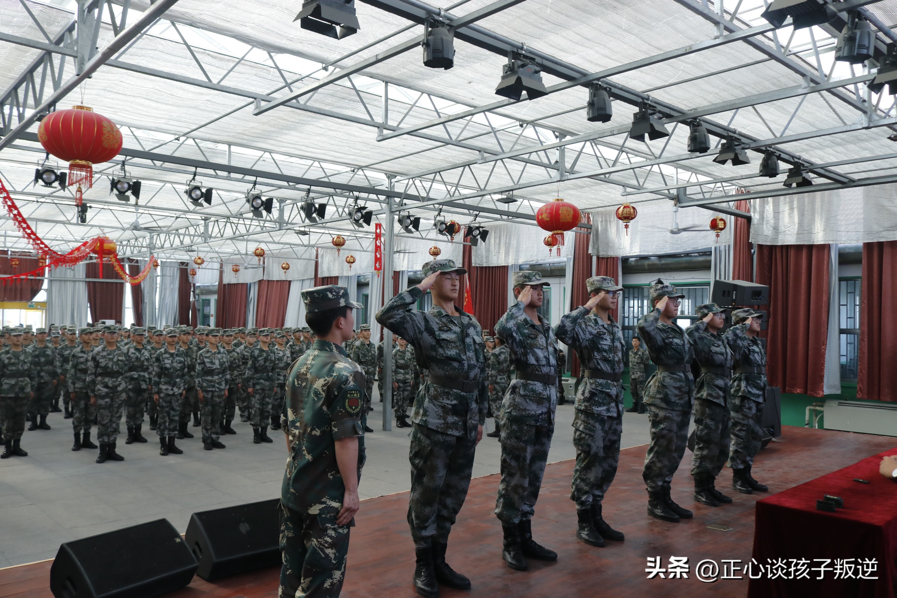 发现儿子早恋怎么沟通，记住这三点沟通更顺利！