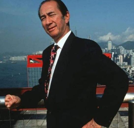 邓咏诗与赌王太太,邓咏诗和赌王图片