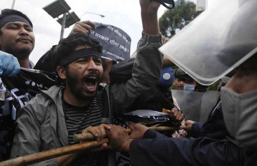 尼泊尔叫板印度,尼泊尔是怎么评价印度