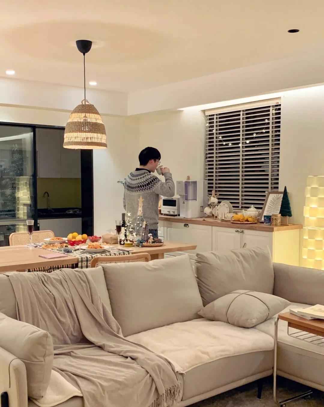 女主晒出装修一半的房子,女子晒25万弄的奇葩装修