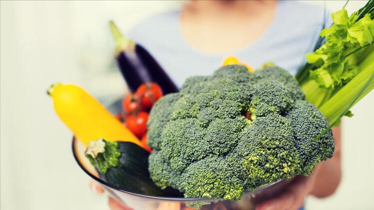 体检发现肝脏有囊肿怎么办,肝上有囊肿要看肿瘤科吗