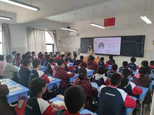 时闻成谋实践激趣