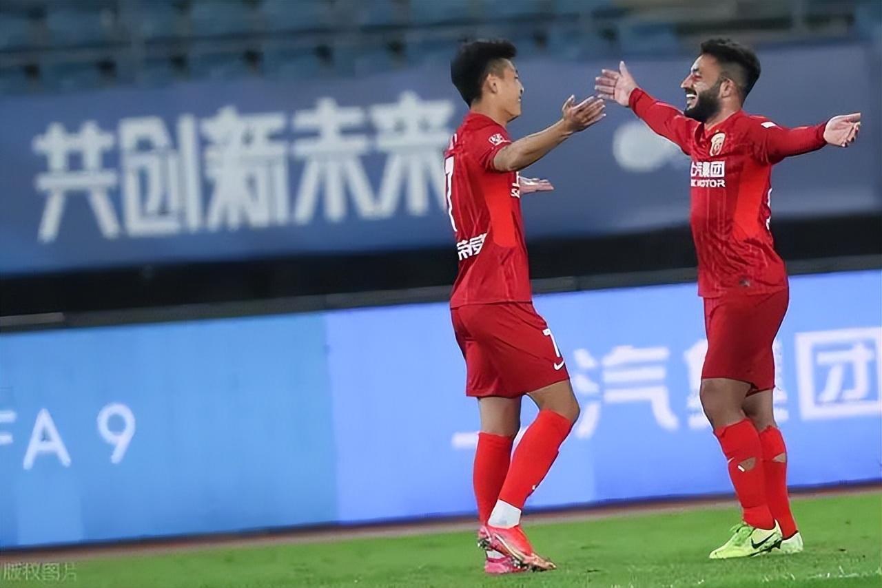 上海海港vs山东泰山中国国家德比,上海海港vs山东泰山联赛交手记录