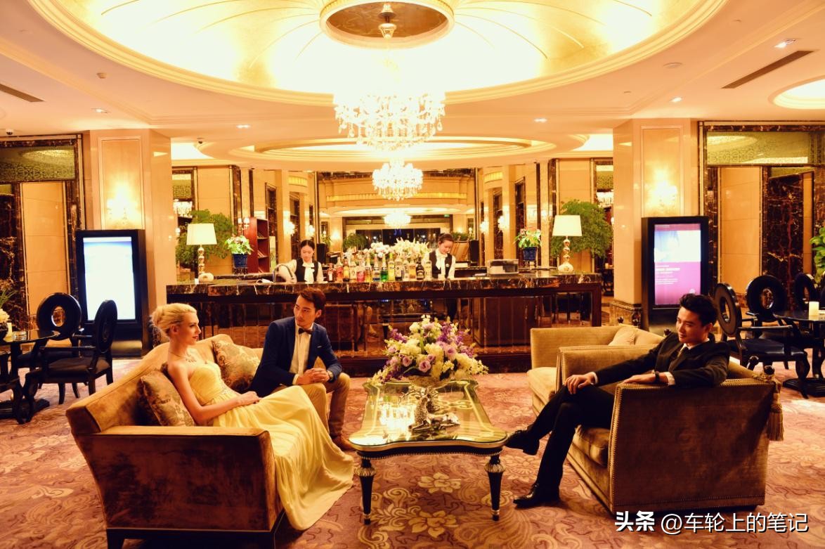 新型卖淫方式袭来，打着高端服务后面的卖淫新模式，多少女性入坑