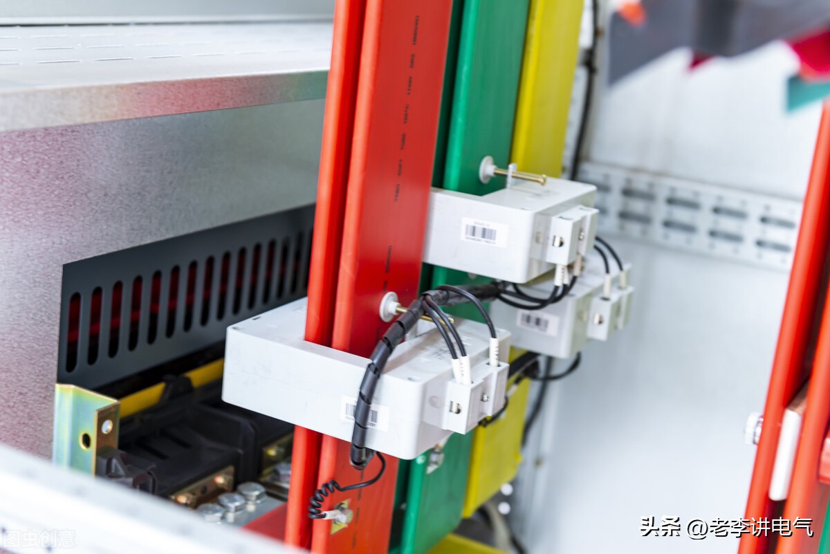 高低压成套开关柜电气图纸设计,高低压配电柜里面的铜母线调试