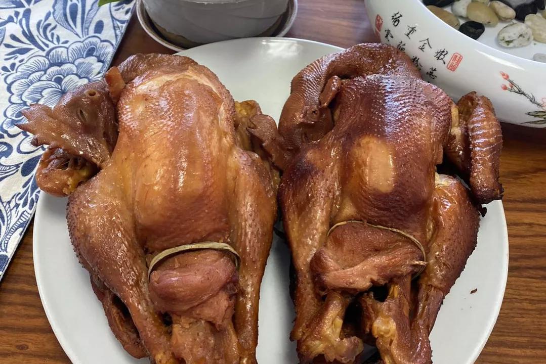辽宁省柏木烧鸡,特色柏木烧鸡